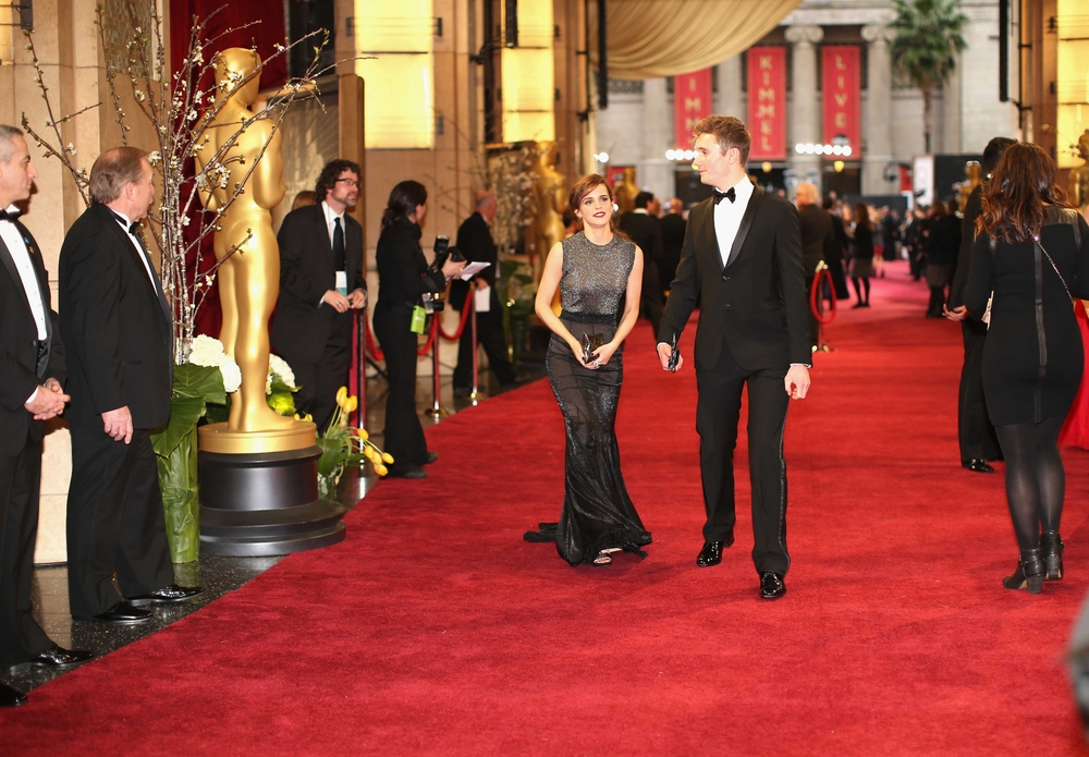 Emma-2014-march-86th-annual-academy-awards_139.jpg