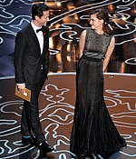 Emma-2014-march-86th-annual-academy-awards_15.jpg