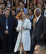 emma_watson_2016_one_young_world_opening_ceremony_28.jpg