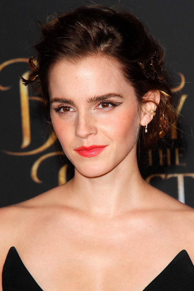 emma_watson_2017_mar_batb_la_premiere_727.jpg