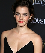 emma_watson_2017_mar_batb_la_premiere_613.jpg