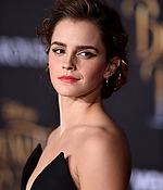 emma_watson_2017_mar_batb_la_premiere_630.jpg