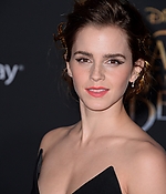 emma_watson_2017_mar_batb_la_premiere_641.jpg