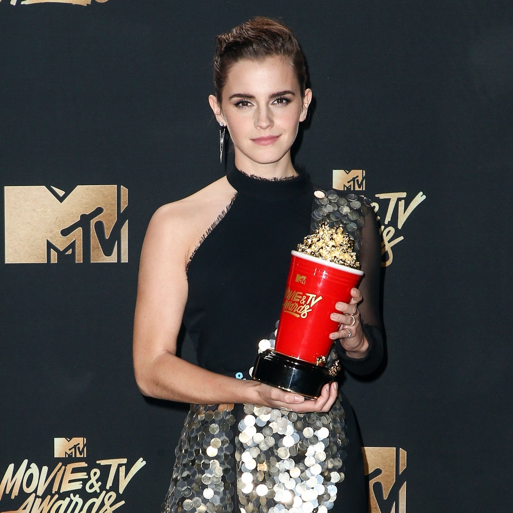 emma_watson_2017_may_7th_mtv_movie_tv_awards_152.jpg