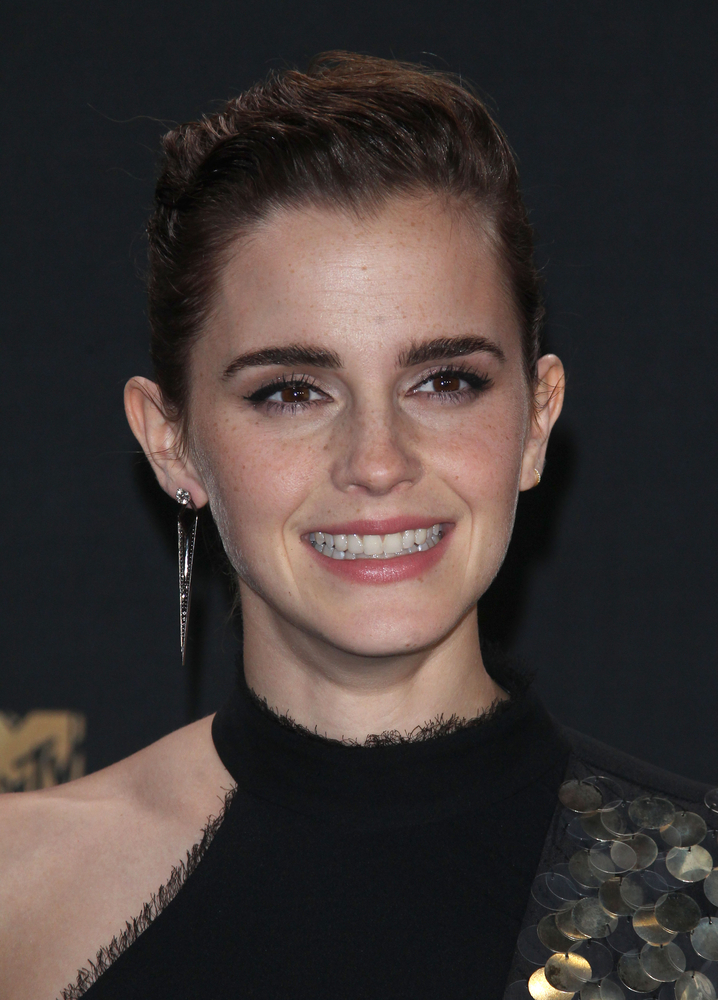 emma_watson_2017_may_7th_mtv_movie_tv_awards_179.jpg