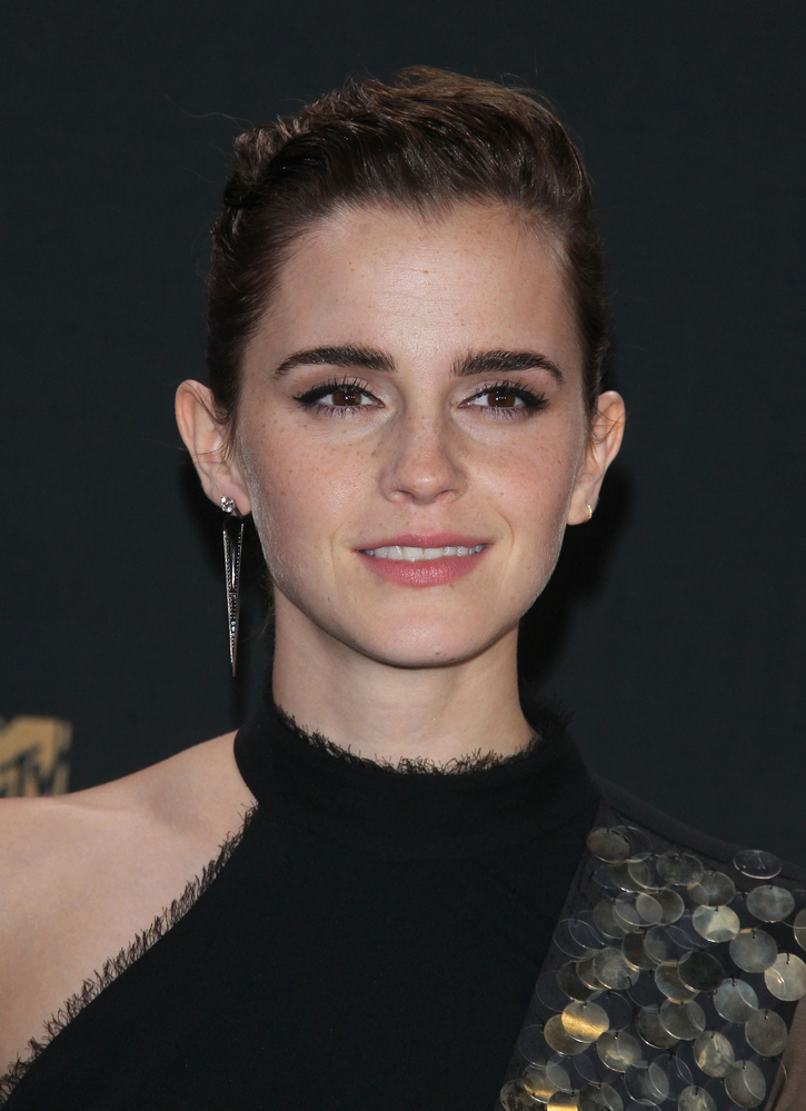 emma_watson_2017_may_7th_mtv_movie_tv_awards_204.jpg