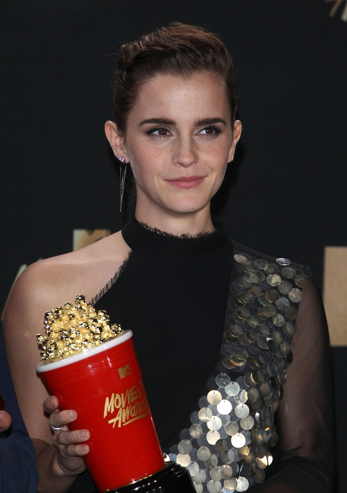 emma_watson_2017_may_7th_mtv_movie_tv_awards_248.jpg