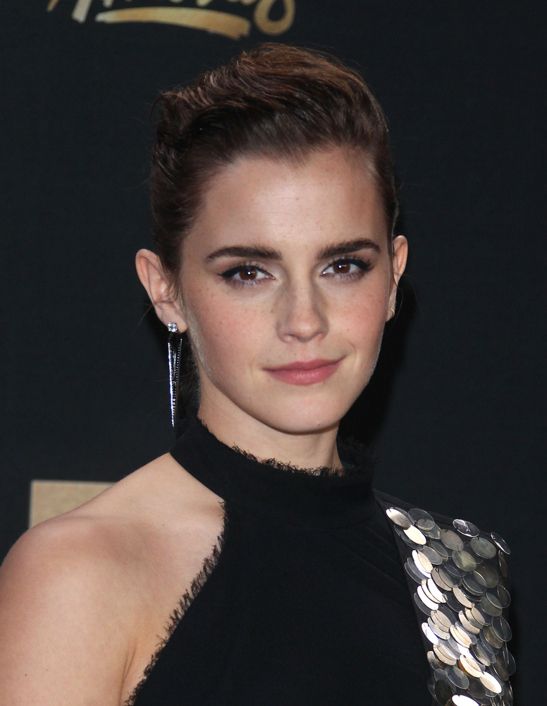 emma_watson_2017_may_7th_mtv_movie_tv_awards_285.jpg