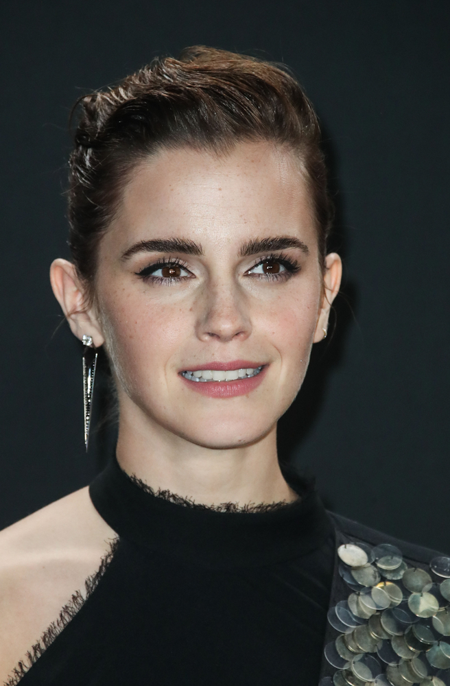 emma_watson_2017_may_7th_mtv_movie_tv_awards_471.jpg