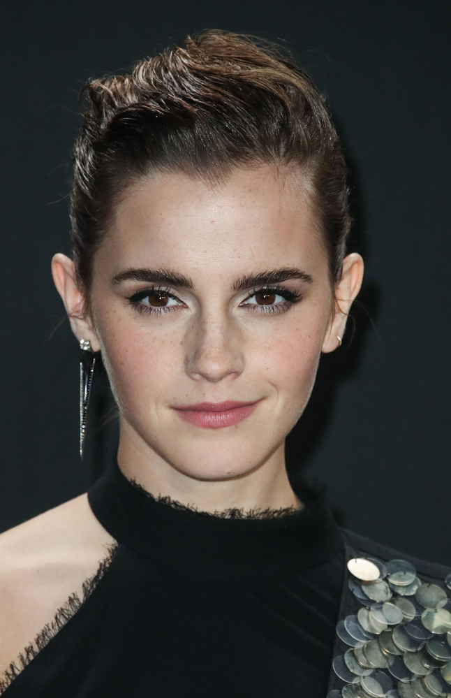 emma_watson_2017_may_7th_mtv_movie_tv_awards_475.jpg