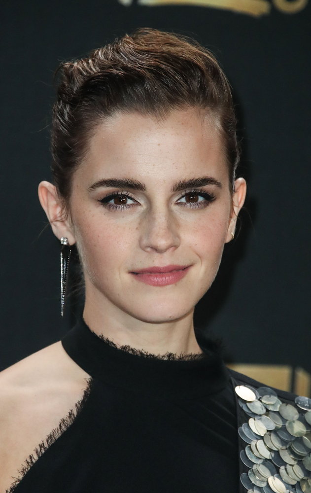 emma_watson_2017_may_7th_mtv_movie_tv_awards_486.jpg