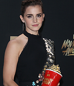 emma_watson_2017_may_7th_mtv_movie_tv_awards_174.jpg