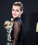 emma_watson_2017_may_7th_mtv_movie_tv_awards_223.jpg