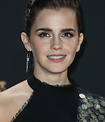 emma_watson_2017_may_7th_mtv_movie_tv_awards_234.jpg