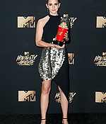 emma_watson_2017_may_7th_mtv_movie_tv_awards_324.jpg