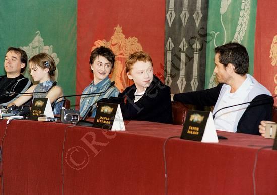 EEW_2002event_oct25_hp_cos_london_press_con_tags_002.jpg