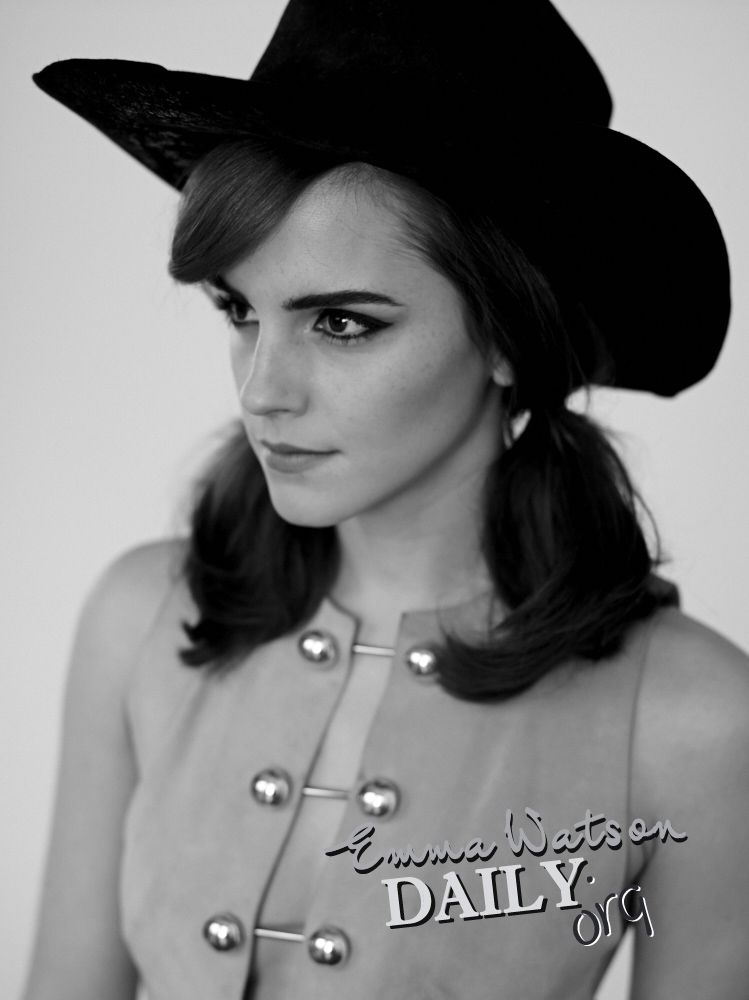 EEW_2014shoot_elle_us_carter_smith_tags_09.jpg