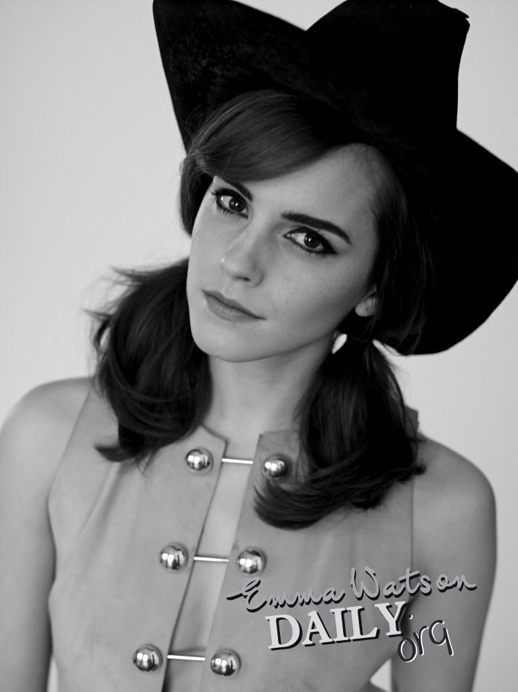 EEW_2014shoot_elle_us_carter_smith_tags_12.jpg