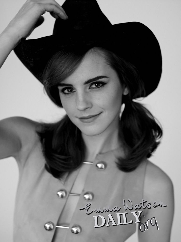 EEW_2014shoot_elle_us_carter_smith_tags_15.jpg