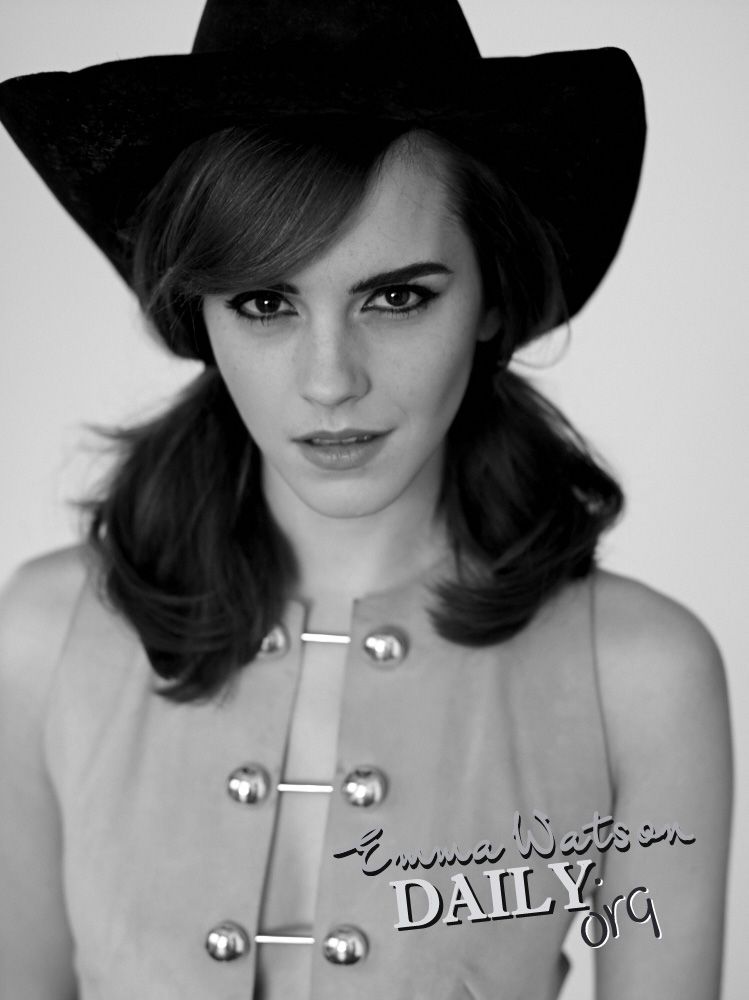 EEW_2014shoot_elle_us_carter_smith_tags_21.jpg