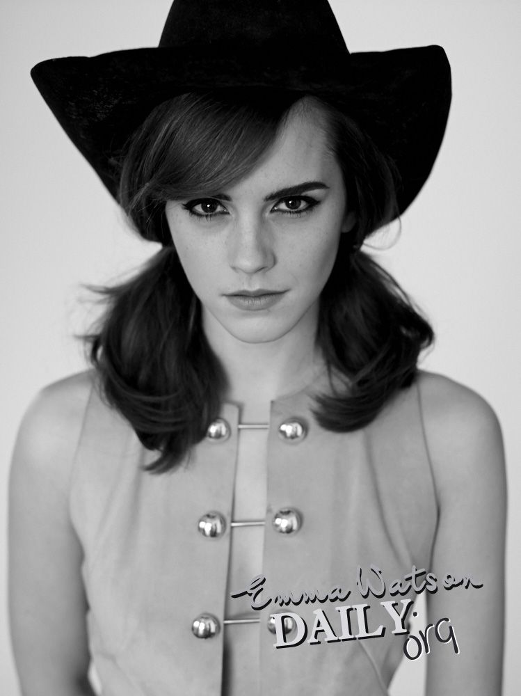 EEW_2014shoot_elle_us_carter_smith_tags_22.jpg