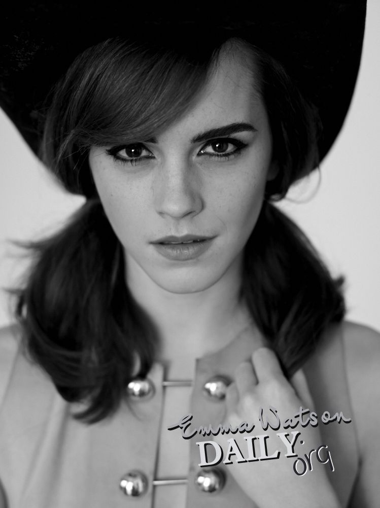 EEW_2014shoot_elle_us_carter_smith_tags_31.jpg