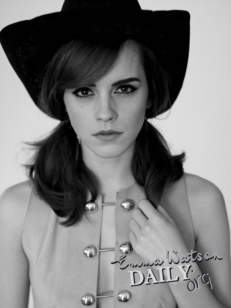 EEW_2014shoot_elle_us_carter_smith_tags_32.jpg