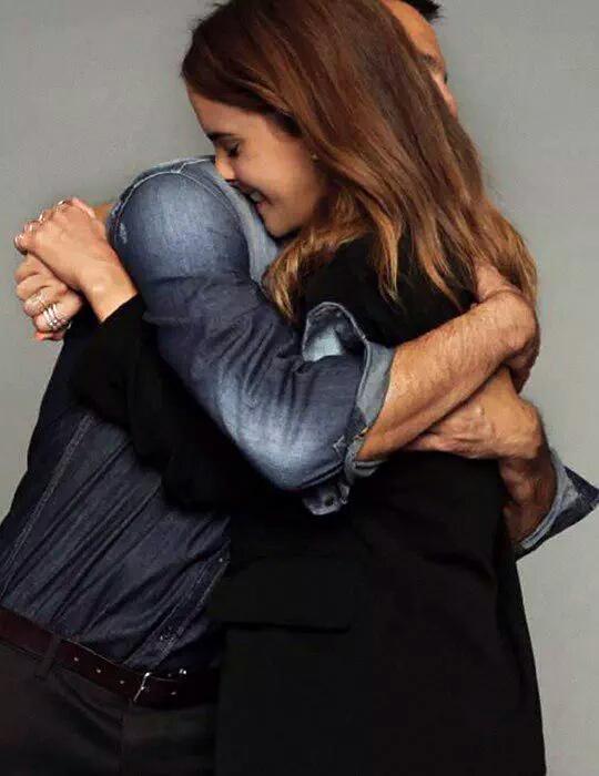 EEW_2015magazine_oct_elle_spain_09.jpg