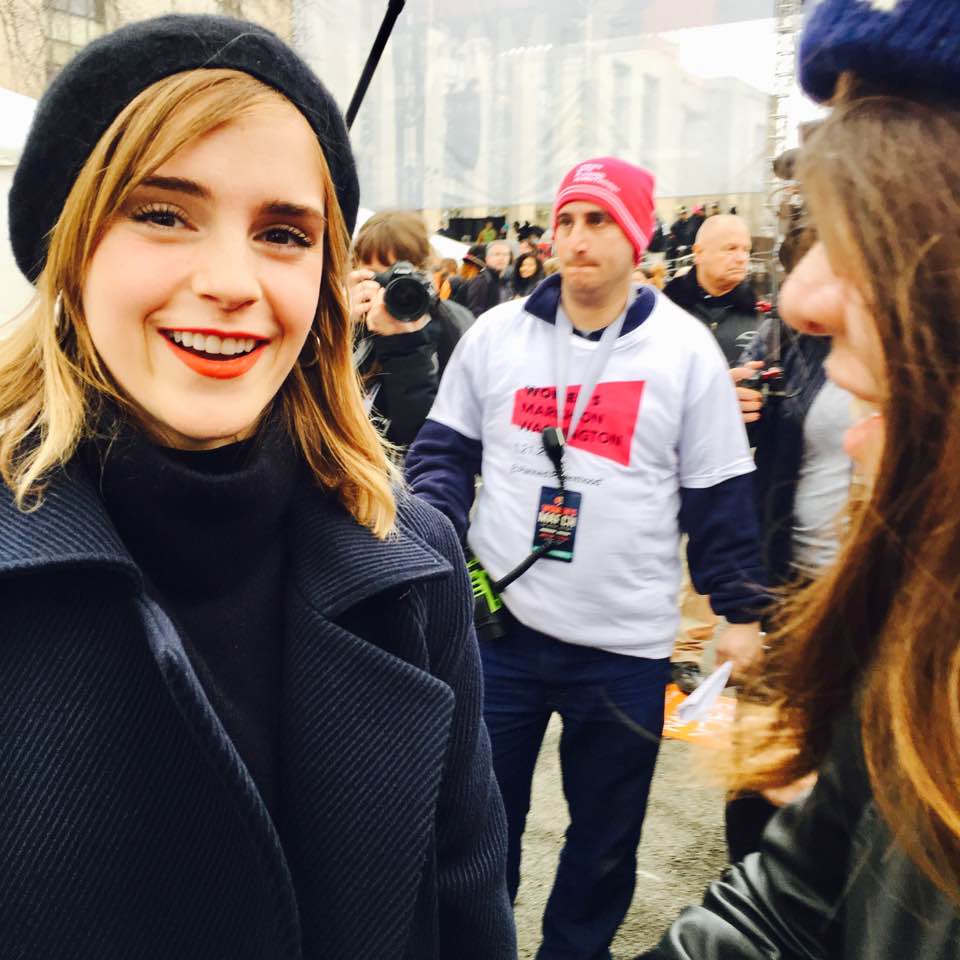 emma_watson_2017_womens_march_on_washington_60.jpg