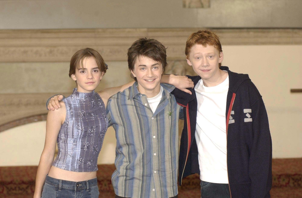EEW_2002event_oct25_hp_cos_london_press_con_005.jpg