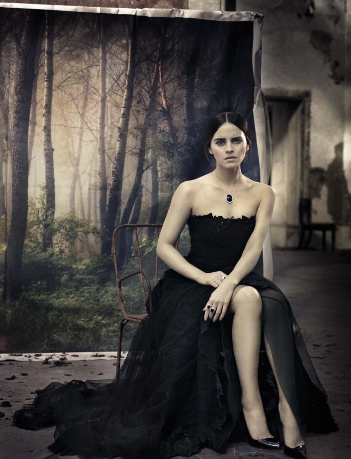 EEW_2015magazine_nov_vogue_italia_006.jpg
