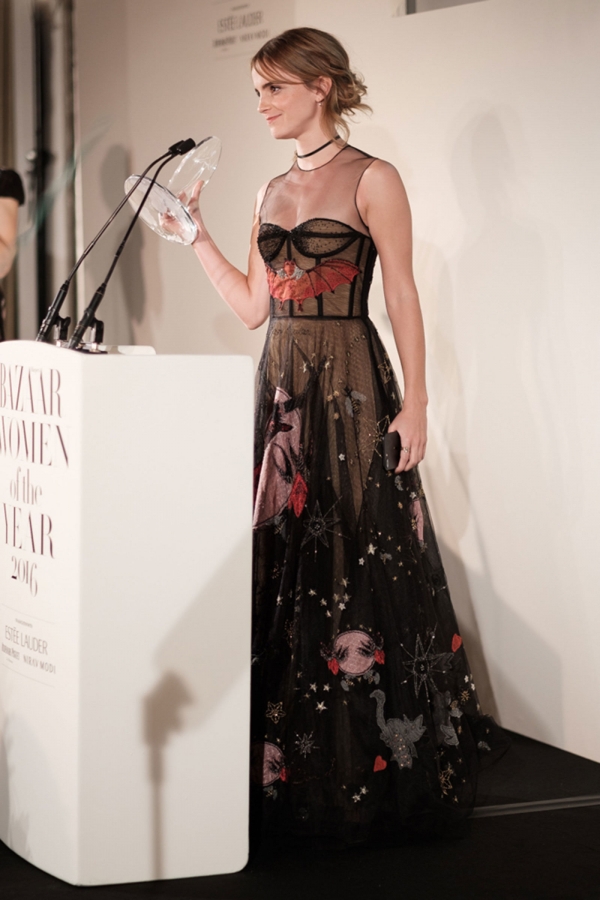 EEW_2016event_harpers_bazaar_women_of_the_year_awards_33.jpg