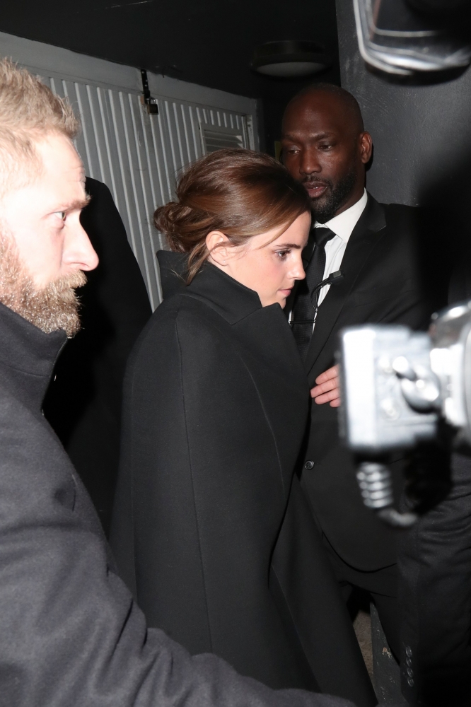EEW_2017candid_feb13_leaves_the_elle_style_awards_in_london_06.jpg
