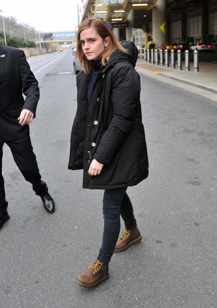 EEW_2017candid_jan20_arrives_in_washingtondc_with_her_mom_23.jpg