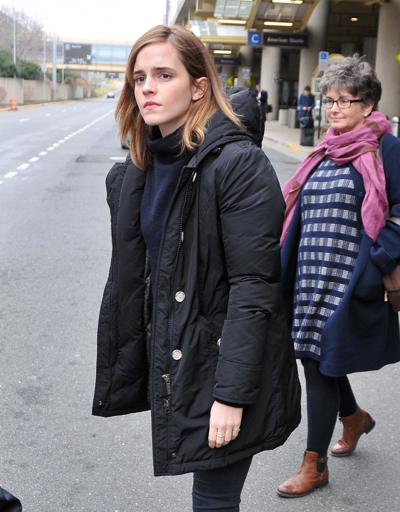 EEW_2017candid_jan20_arrives_in_washingtondc_with_her_mom_27.jpg