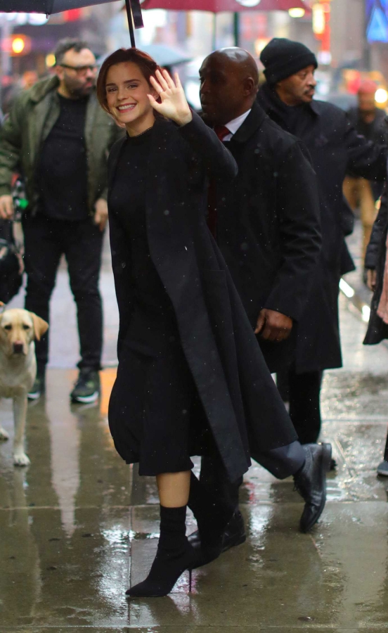 EEW_2017candid_mar10_goodmorning_america_in_nyc_arrival_100.jpg