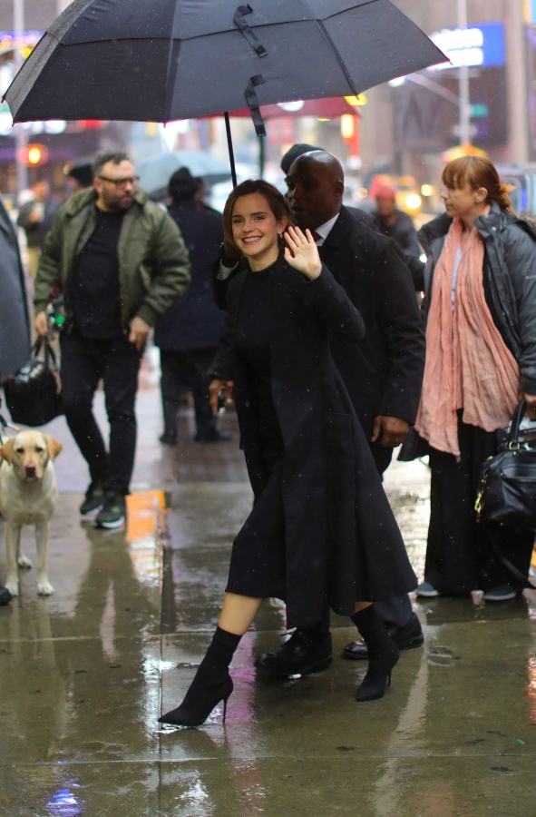 EEW_2017candid_mar10_goodmorning_america_in_nyc_arrival_103.jpg