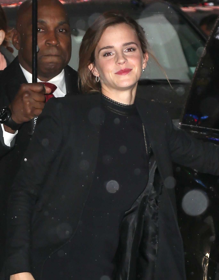 EEW_2017candid_mar10_goodmorning_america_in_nyc_arrival_114.jpg