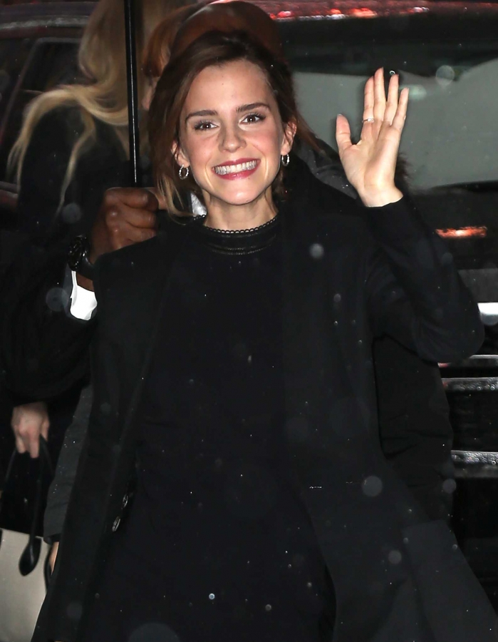 EEW_2017candid_mar10_goodmorning_america_in_nyc_arrival_115.jpg