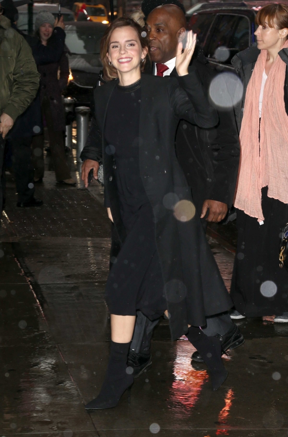 EEW_2017candid_mar10_goodmorning_america_in_nyc_arrival_120.jpg