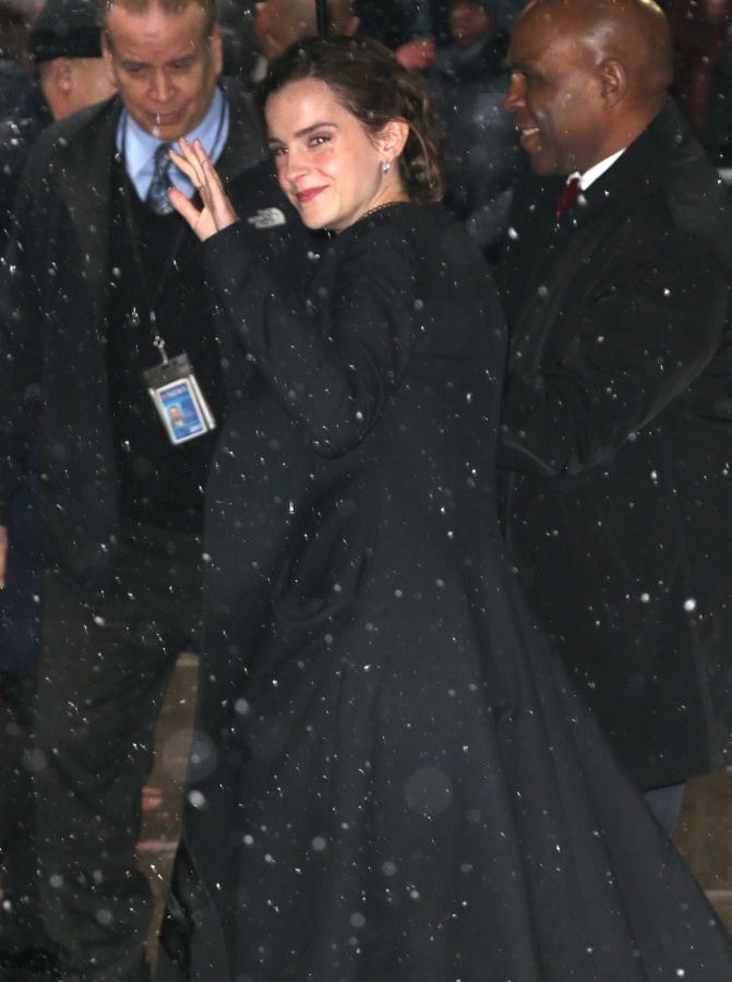 EEW_2017candid_mar10_goodmorning_america_in_nyc_arrival_17.jpg