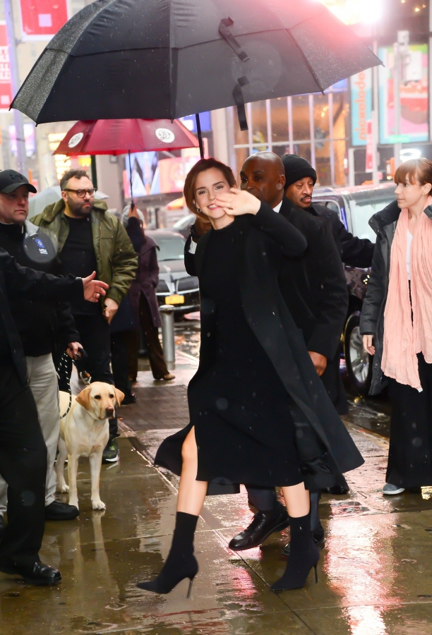 EEW_2017candid_mar10_goodmorning_america_in_nyc_arrival_27.jpg