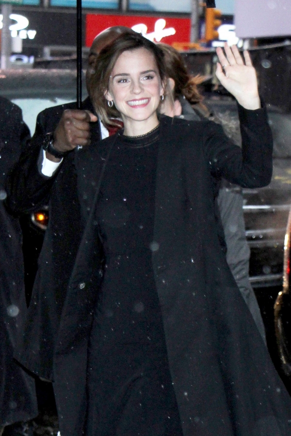 EEW_2017candid_mar10_goodmorning_america_in_nyc_arrival_39.jpg
