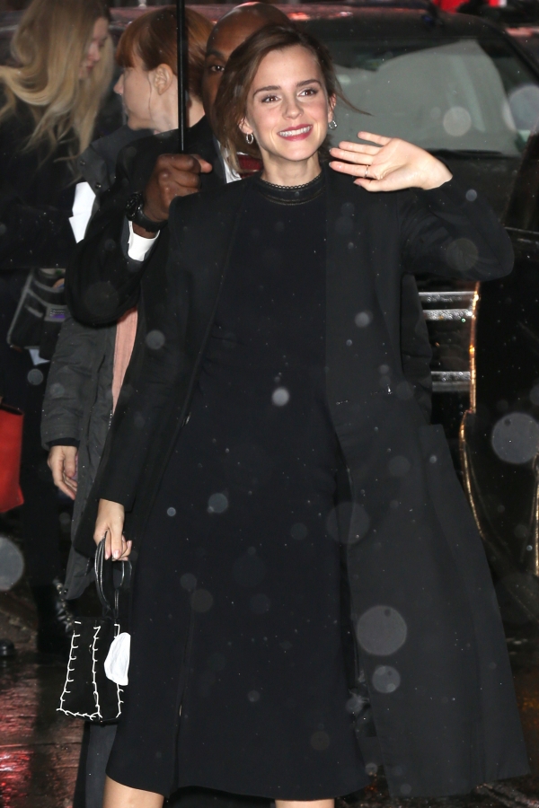 EEW_2017candid_mar10_goodmorning_america_in_nyc_arrival_42.jpg