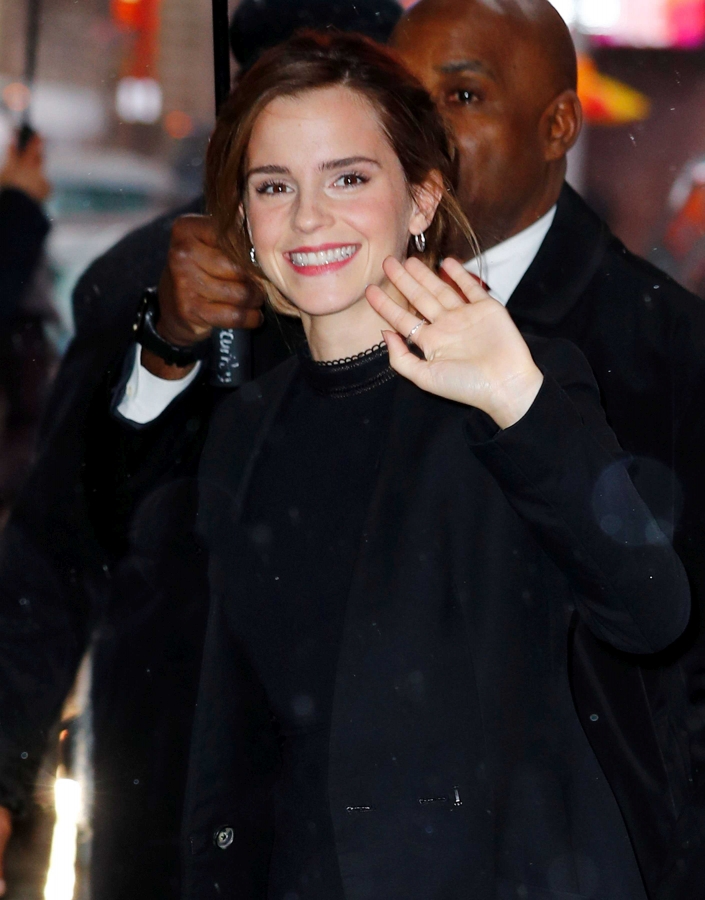 EEW_2017candid_mar10_goodmorning_america_in_nyc_arrival_53.jpg