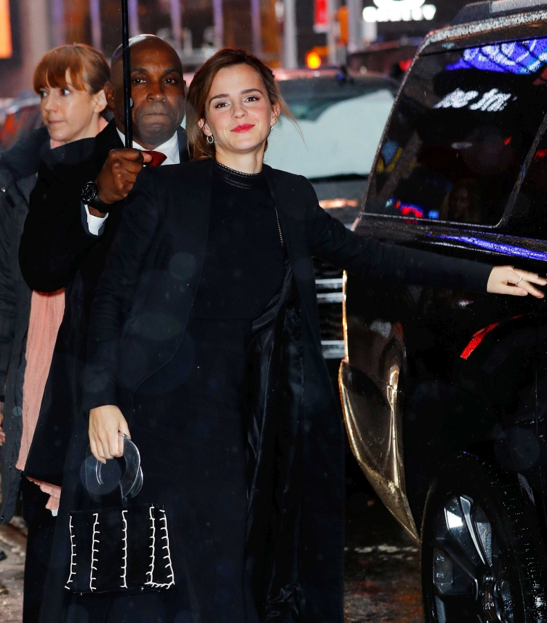 EEW_2017candid_mar10_goodmorning_america_in_nyc_arrival_60.jpg