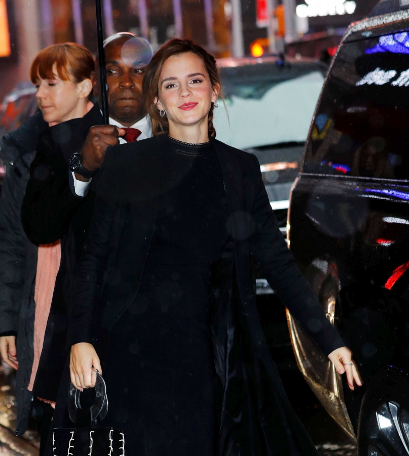 EEW_2017candid_mar10_goodmorning_america_in_nyc_arrival_63.jpg