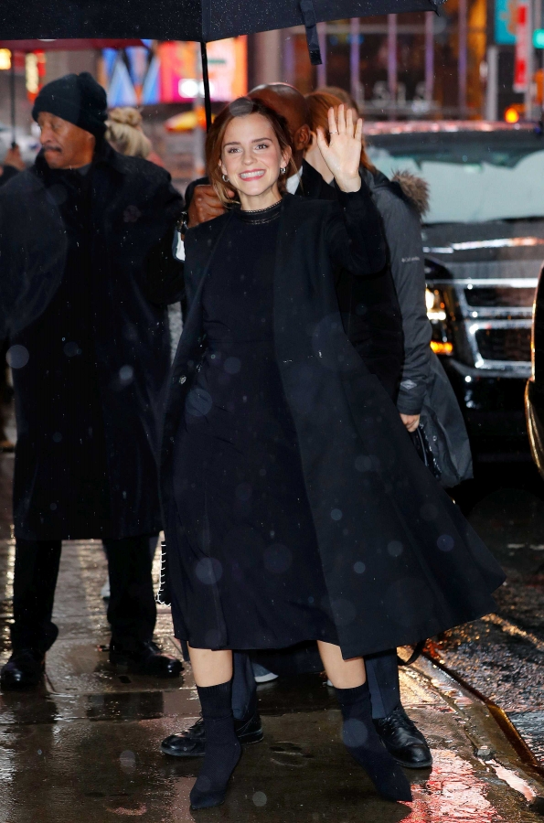 EEW_2017candid_mar10_goodmorning_america_in_nyc_arrival_69.jpg