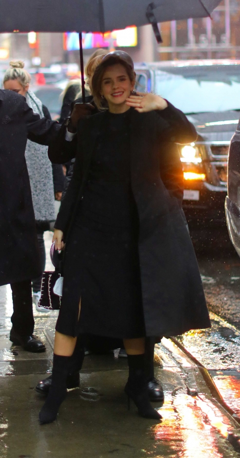 EEW_2017candid_mar10_goodmorning_america_in_nyc_arrival_88.jpg