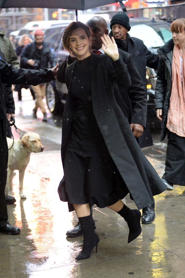 EEW_2017candid_mar10_goodmorning_america_in_nyc_arrival_94.jpg